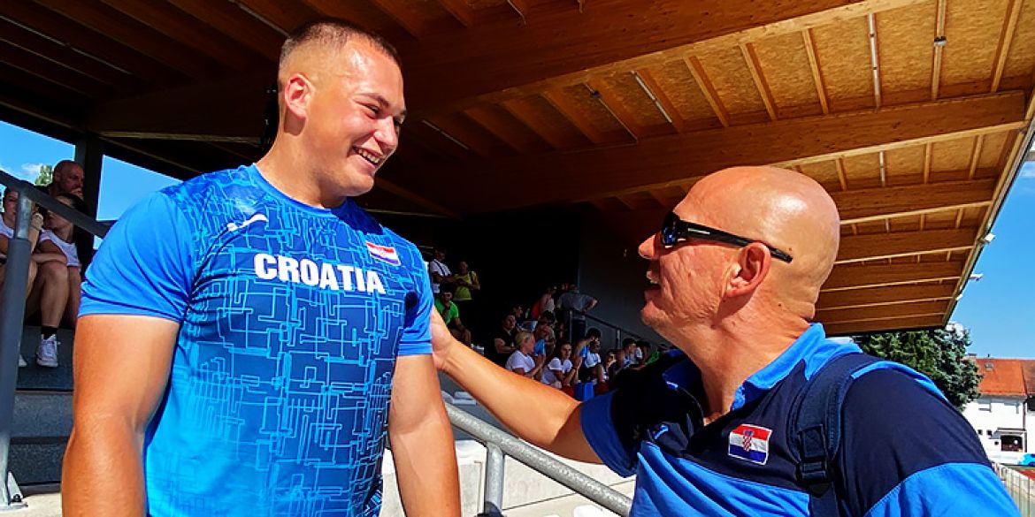 Zadovoljni Jan Ferina i trener Jakopović