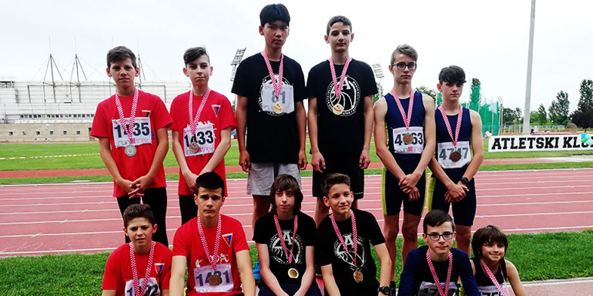 2xZlatni Šustek, Viljac, Chen i Maibaum