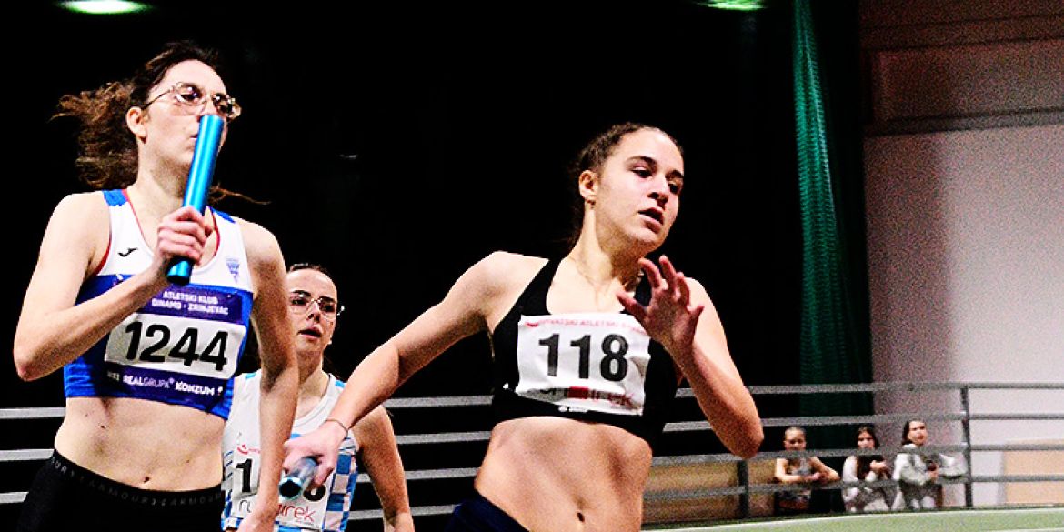 4x400m (Ž) i Vita Penezić