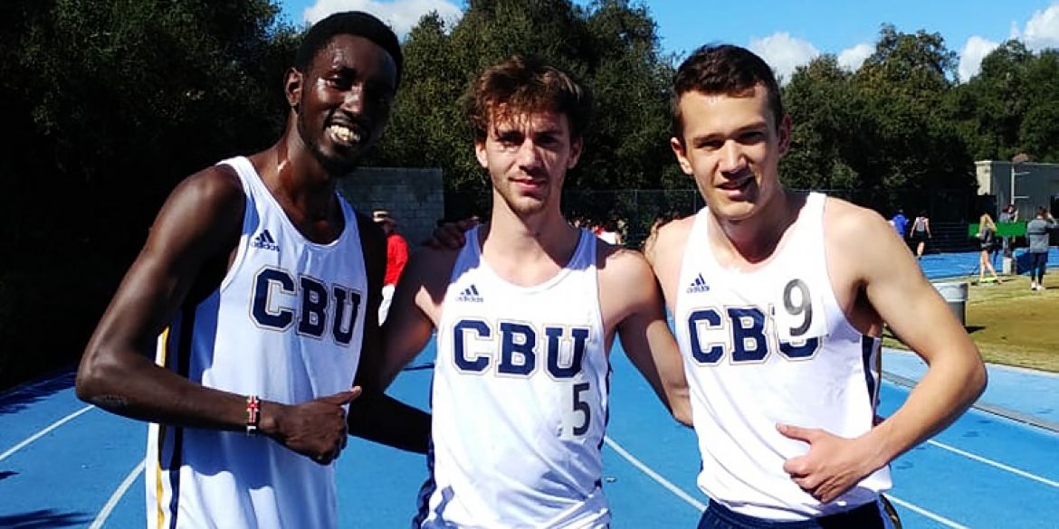 Zlatko Kožuhar (desno) sa svojim sportskim kolegama