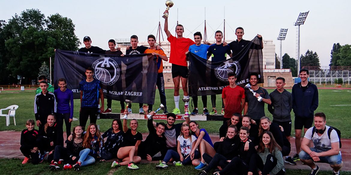 Jedna od zajedničkih pobjedničkih fotografija